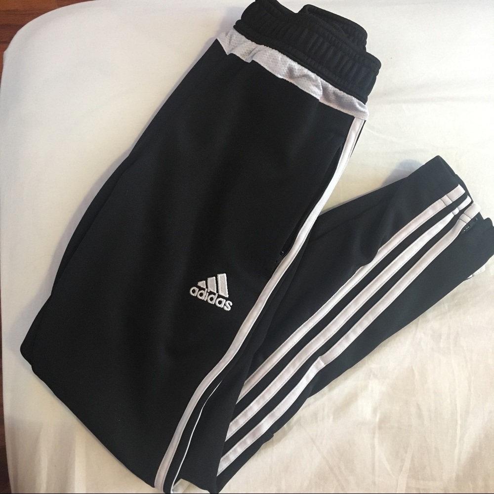 ❌⭕️ SOLD Adidas Track Pants Kids / Youth Size S